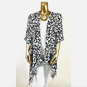 CLOSING SALE - CHICO'S $119 ONE-SIZE JACQUARD RUANA WRAP